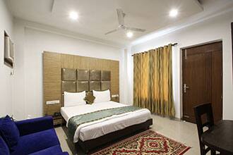 TG Stays Galleria Market, Gurgaon 3